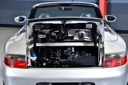 2000 Porsche 996 (911) Carrera Convertible 3,4L à venda (imagem 80 de 83)