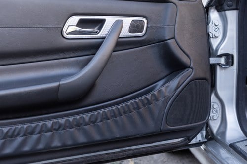 2004 Mercedes-Benz R170 SLK230 For Sale (picture 52 of 107)