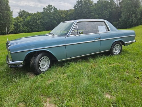 1971 Mercedes-Benz W114 250CE - Five-Speed Manual In vendita (immagine 7 di 130)