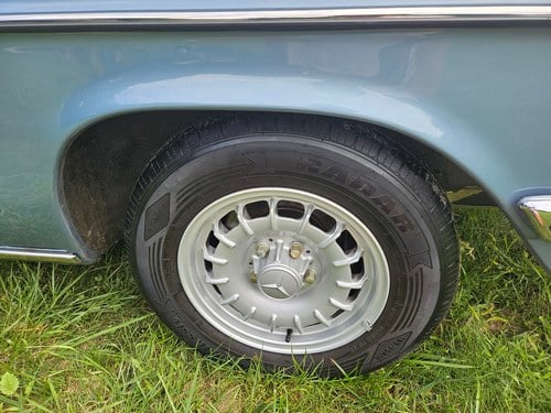 1971 Mercedes-Benz W114 250CE - Five-Speed Manual In vendita (immagine 24 di 130)