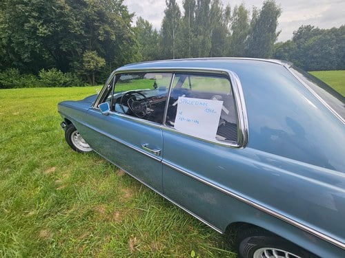 1971 Mercedes-Benz W114 250CE - Five-Speed Manual In vendita (immagine 62 di 130)