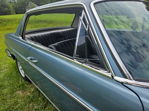 1971 Mercedes-Benz W114 250CE - Five-Speed Manual In vendita (immagine 95 di 130)