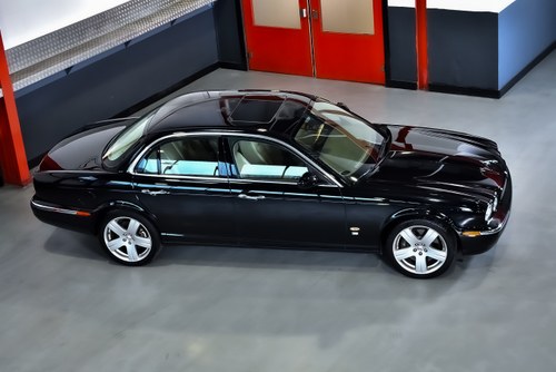 2006 Jaguar XJR (X350) Saloon 4,2L Supercharged V8 till salu (bild 11 av 98)