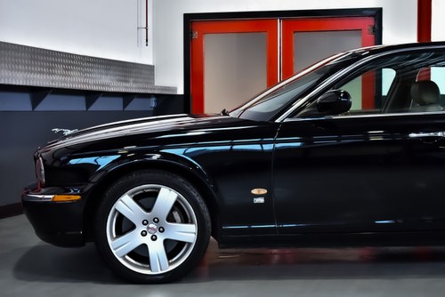2006 Jaguar XJR (X350) Saloon 4,2L Supercharged V8 till salu (bild 80 av 98)