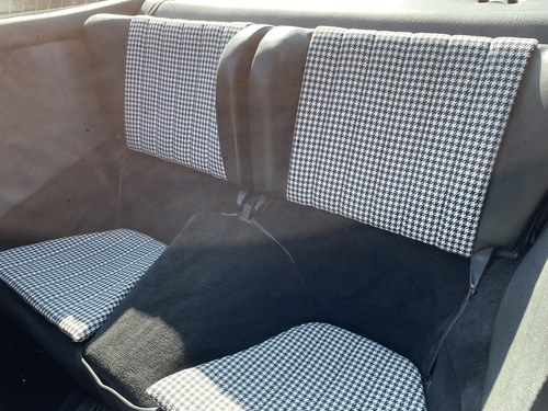 1972 Porsche 911T 2.4 Targa ‘Olklappe’ In vendita (immagine 49 di 126)