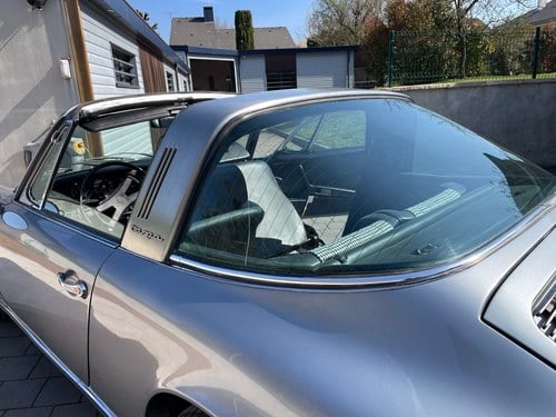 1972 Porsche 911T 2.4 Targa ‘Olklappe’ In vendita (immagine 71 di 126)