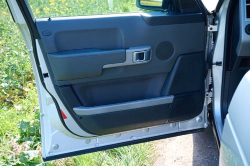 2003 Land Rover Range Rover 4.4 V8 Vogue L322 à venda (imagem 41 de 196)