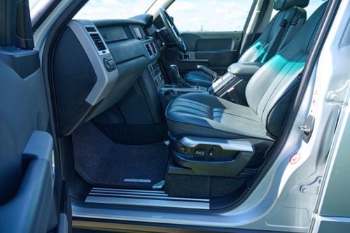 2003 Land Rover Range Rover 4.4 V8 Vogue L322 à venda (imagem 46 de 196)