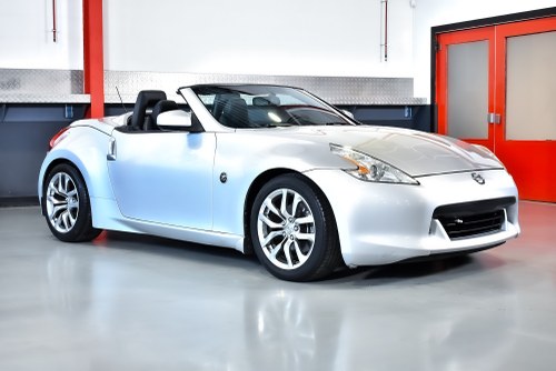 2010 Nissan 370Z Convertible 3,7L V6 (Sport PKG) till salu (bild 1 av 109)