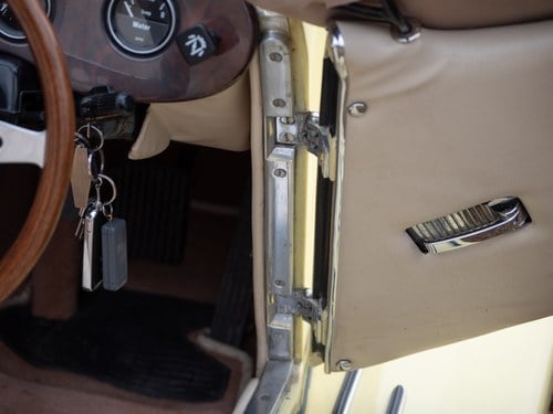 1974 Daimler Birchfield Sports 4.2L Automatic à venda (imagem 56 de 277)