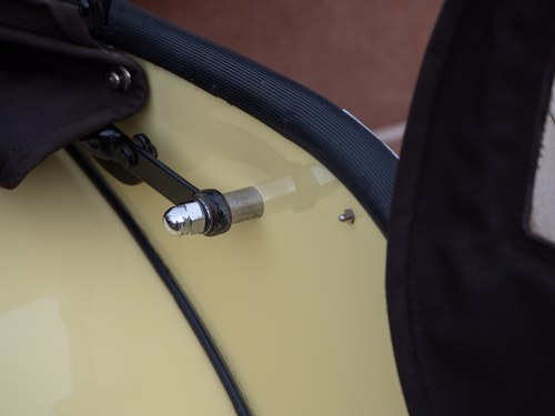 1974 Daimler Birchfield Sports 4.2L Automatic à venda (imagem 154 de 277)