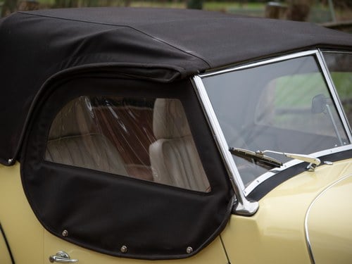 1974 Daimler Birchfield Sports 4.2L Automatic à venda (imagem 162 de 277)