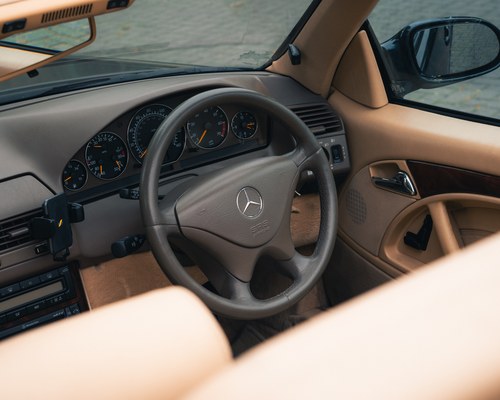 2000 Mercedes-Benz SL280 (R129) zum Verkauf (Bild 28 von 146)