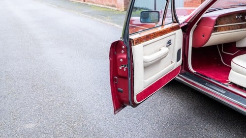 1989 Rolls-Royce Silver Spirit 2 - 63k miles from new till salu (bild 77 av 250)