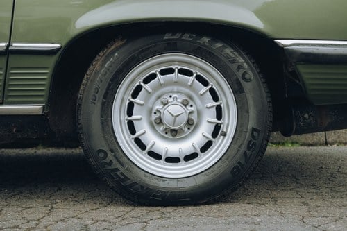 1982 Mercedes-Benz 280SL R107 For Sale (picture 39 of 150)