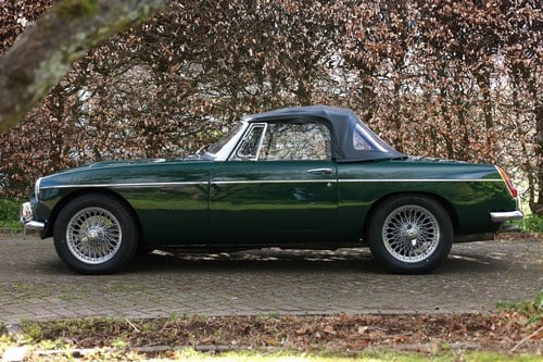 1968 MGC Roadster RHD à venda (imagem 28 de 246)
