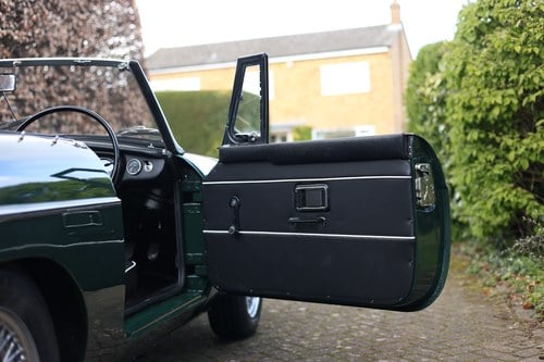 1968 MGC Roadster RHD à venda (imagem 12 de 246)