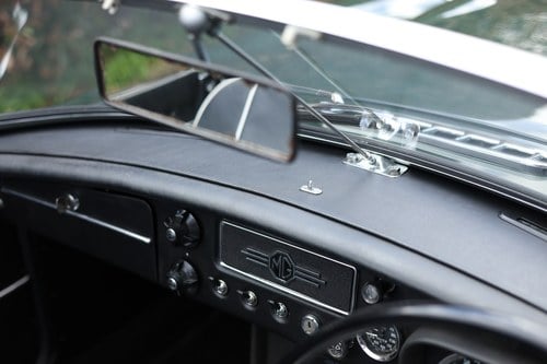 1968 MGC Roadster RHD à venda (imagem 174 de 246)
