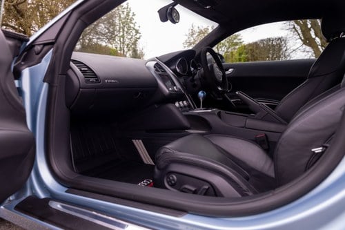 2009 Audi R8 4.2 V8 FSI Coupé till salu (bild 62 av 217)