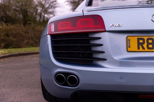 2009 Audi R8 4.2 V8 FSI Coupé till salu (bild 124 av 217)
