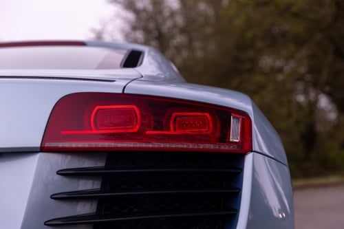 2009 Audi R8 4.2 V8 FSI Coupé till salu (bild 126 av 217)