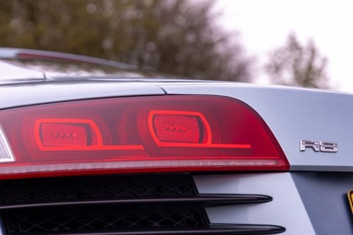 2009 Audi R8 4.2 V8 FSI Coupé till salu (bild 131 av 217)