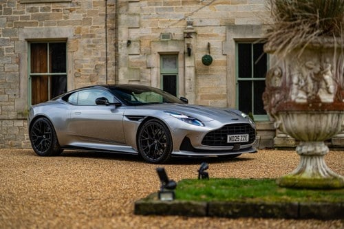 Bild 1 für 2025 Aston Martin DB11