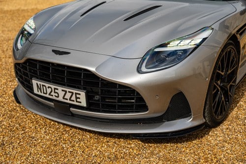 2025 Aston Martin DB12 Te koop (foto 57 van 113)
