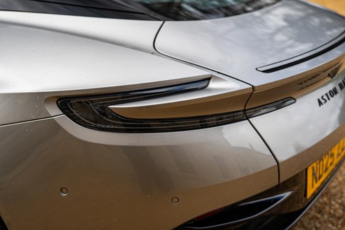 2025 Aston Martin DB12 Te koop (foto 88 van 113)