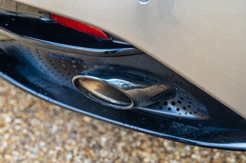 2025 Aston Martin DB12 Te koop (foto 93 van 113)