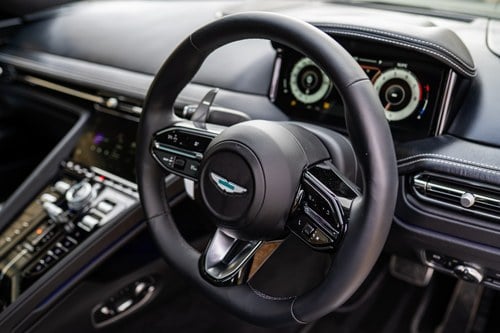 2025 Aston Martin DB12 Te koop (foto 22 van 113)