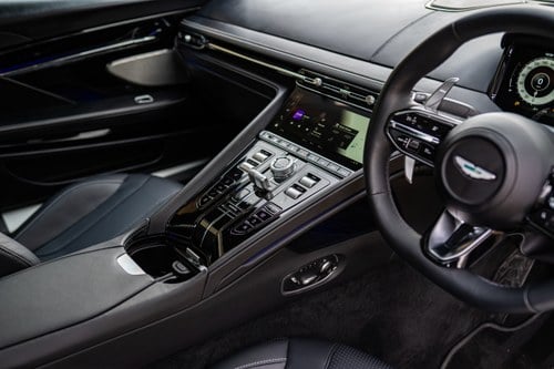 2025 Aston Martin DB12 Te koop (foto 23 van 113)