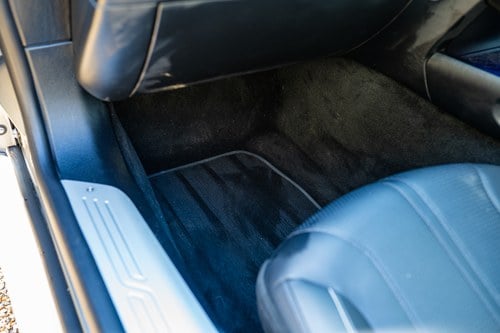 2025 Aston Martin DB12 Te koop (foto 35 van 113)