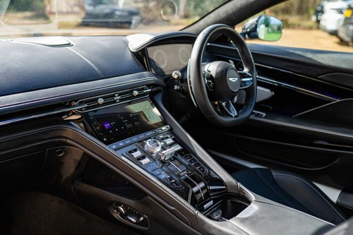 Bild 4 für 2025 Aston Martin DB11