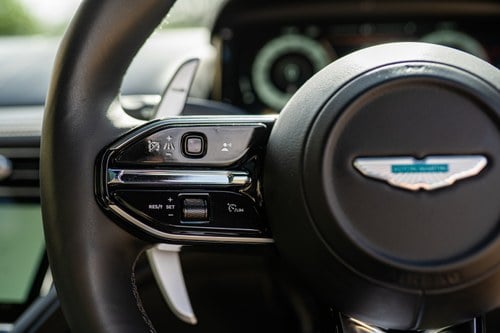 2025 Aston Martin DB12 Te koop (foto 44 van 113)