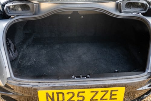 2025 Aston Martin DB12 Te koop (foto 51 van 113)