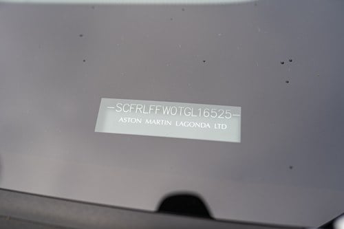 2025 Aston Martin DB12 Te koop (foto 105 van 113)