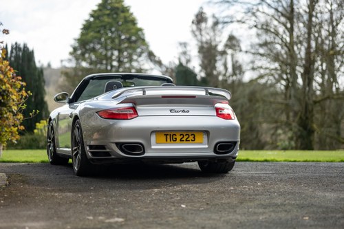 2010 Porsche 911 Turbo Cabriolet 997 till salu (bild 18 av 147)