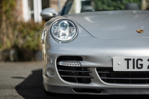 2010 Porsche 911 Turbo Cabriolet 997 till salu (bild 83 av 147)