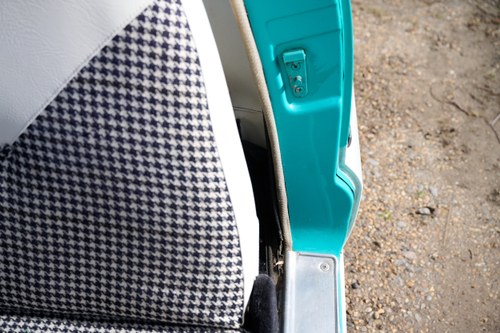 1957 Austin Metropolitan RHD till salu (bild 32 av 156)