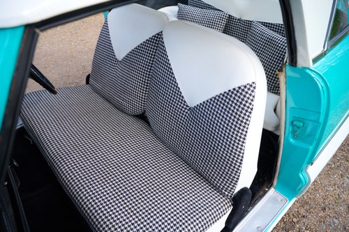 1957 Austin Metropolitan RHD till salu (bild 33 av 156)