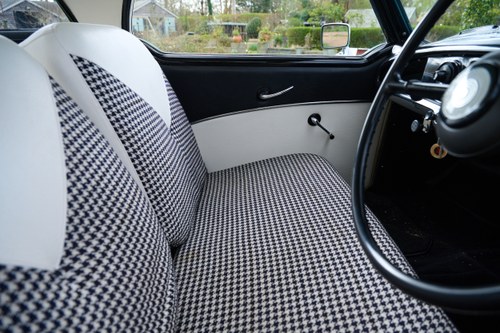 1957 Austin Metropolitan RHD till salu (bild 49 av 156)