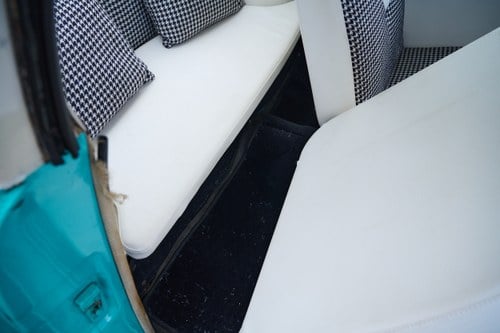 1957 Austin Metropolitan RHD till salu (bild 54 av 156)