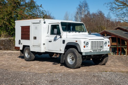 2015 Land Rover Defender 130 Hi-Cap Quadtec à venda (imagem 1 de 153)