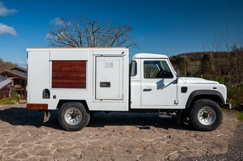 2015 Land Rover Defender 130 Hi-Cap Quadtec à venda (imagem 3 de 153)