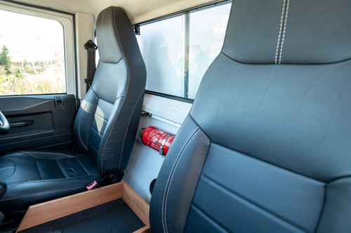 2015 Land Rover Defender 130 Hi-Cap Quadtec à venda (imagem 27 de 153)