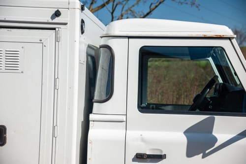 2015 Land Rover Defender 130 Hi-Cap Quadtec à venda (imagem 74 de 153)