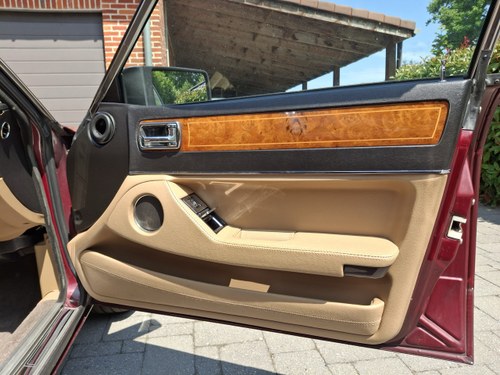 1989 Jaguar XJ6 3.6 Sovereign XJ40 For Sale (picture 31 of 76)