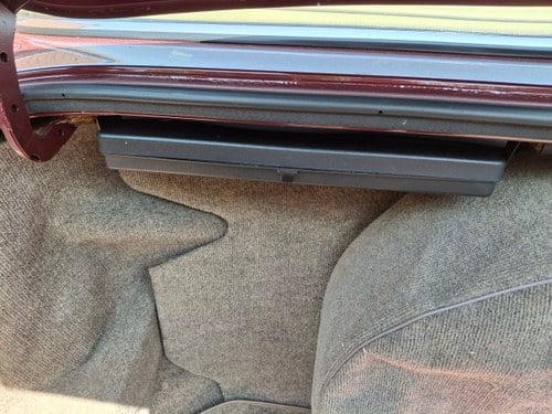 1989 Jaguar XJ6 3.6 Sovereign XJ40 For Sale (picture 36 of 76)