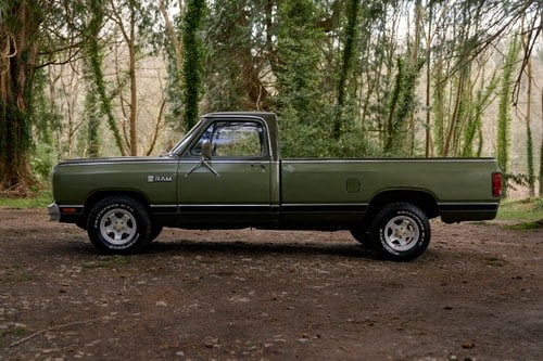 1983 Dodge Ram D150 à venda (imagem 7 de 150)